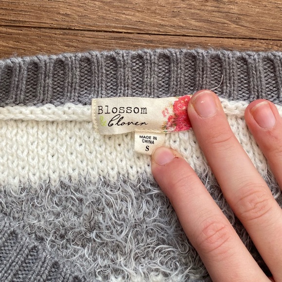 Striped sweater - Picture 3 of 3